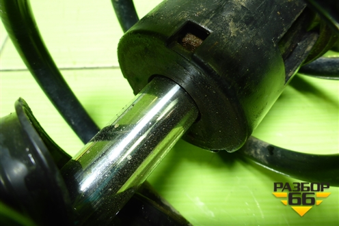 Амортизатор передний левый (6RU413031B) для Volkswagen Polo (седан) с 2010г (Поло)