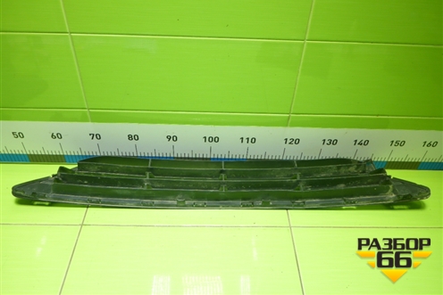 Решетка в передний бампер центральная (после 2018г) (622546FR0A) для Nissan X-Trail (Т32) с 2014г (Хтраил)