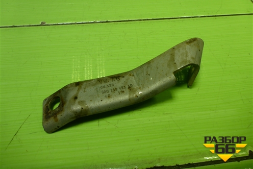 Кронштейн глушителя (5Q0253463AD) для Volkswagen Polo (седан) с 2010г (Поло)