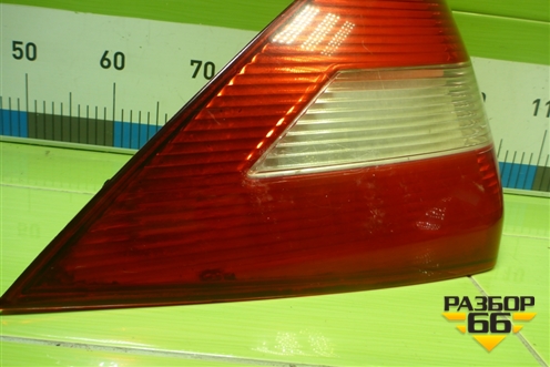Фонарь задний левый (8200142682) для Renault Megane 2 с 2002-2009г (Меган)