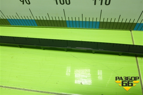 Молдинг лобового стекла правый (51317463528) для BMW X5 G05 с 2018г (Х5 Г05)