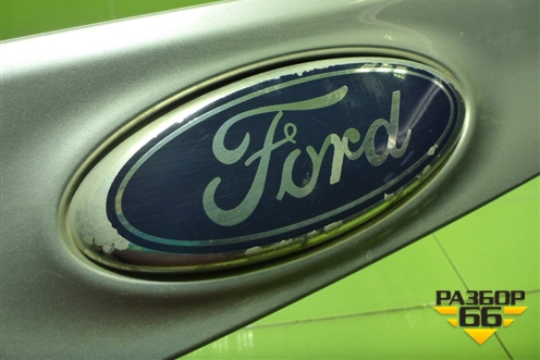 Накладка двери багажника (BM51A43404AEW) для Ford Focus 3 с 2011г (Фокус)