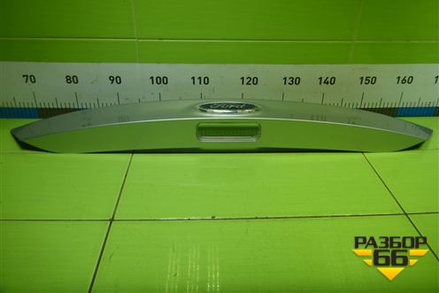 Накладка двери багажника (BM51A43404AEW) для Ford Focus 3 с 2011г (Фокус)