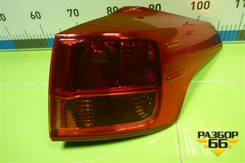 Фонарь задний наружный правый (до 2015г) (8155142170) для Toyota Rav-4 с 2012-2019г (Рав 4)