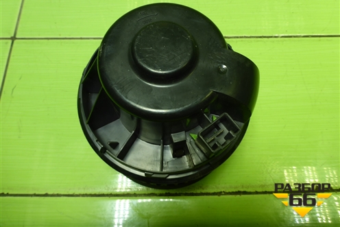 Моторчик отопителя (H1F118456AA) для Ford Focus 3 с 2011г (Фокус)
