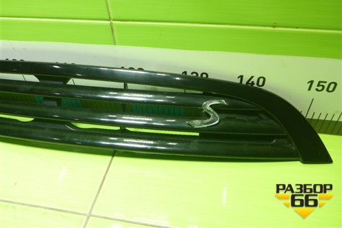 Решетка радиатора (1490376) для Mini Cooper R50/52/53 с 2001-2006г (Купер)