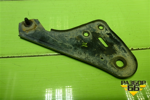 Кронштейн подрамника правый (AV61101A80AE) для Ford Focus 3 с 2011г (Фокус)