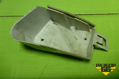 Кронштейн заднего бампера правый (хетчбэк) (BM5117A881A) для Ford Focus 3 с 2011г (Фокус)