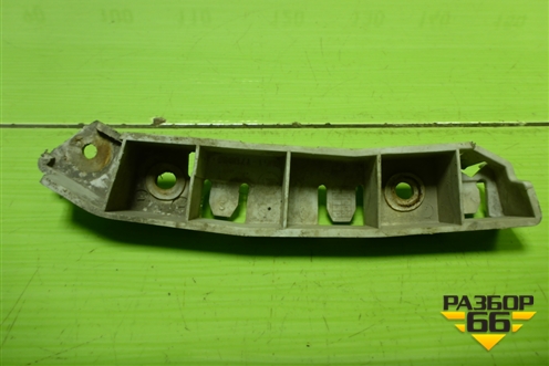 Кронштейн переднего бампера левый (BM5117D959A) для Ford Focus 3 с 2011г (Фокус)