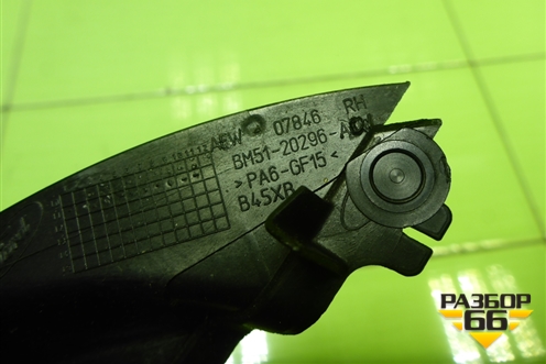 Накладка двери передней правой (на рамку) (BM51A20296) для Ford Focus 3 с 2011г (Фокус)