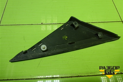 Накладка переднего крыла левого уголок (BH51A16003) для Ford Focus 3 с 2011г (Фокус)