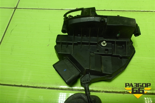 Замок двери передней правой (BM5AA21812DB) для Ford Focus 3 с 2011г (Фокус)