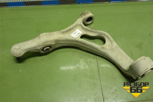 Рычаг передний левый нижний (7P0407151E) для Volkswagen Touareg с 2010-2018г (Туарег)