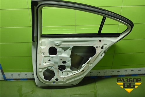 Дверь задняя правая (седан) для Opel Insignia с 2008-2017г (Инсигниа)