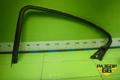 Накладка двери задней левой (на рамку) (013256875) для Opel Insignia с 2008-2017г (Инсигниа)