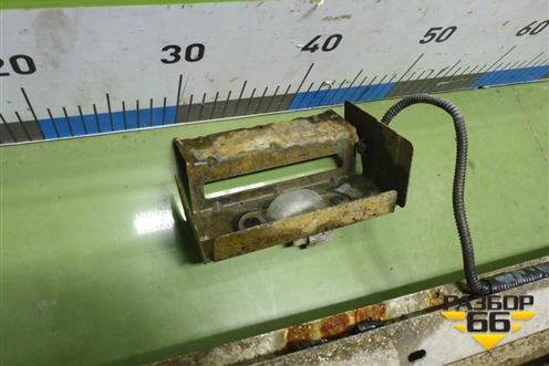 Усилитель порога левого(под подножку) для Lexus GX-460 с 2009г (ГХ)