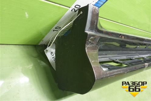 Накладка на порог наружная правая на подножку (5177360210) для Lexus GX-460 с 2009г (ГХ)