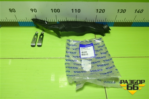 Кронштейн фары левой (10600011520) для Volvo XC60 с 2017-2025г (ХС60)