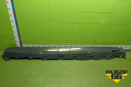 Накладка на порог наружная правая (51777441108) для BMW X7 G07 с 2018г (Х7 Г07)