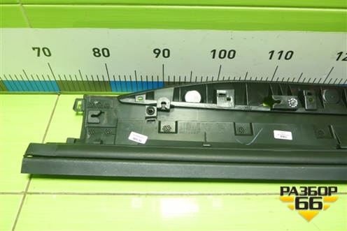 Накладка двери задней левой (8889688763) для Geely Monjaro с 2021г (Монджаро)