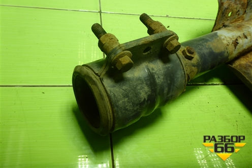 Кронштейн заднего крыла левый для Scania 4 Series с 1995-2005г