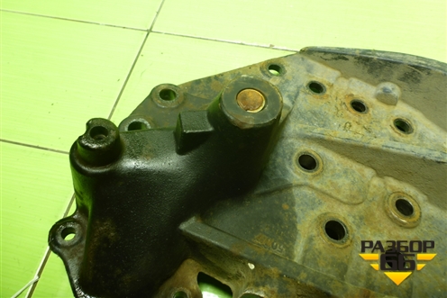 Кронштейн переднего бампера левый  (1846826) для Scania 4 Series с 1995-2005г