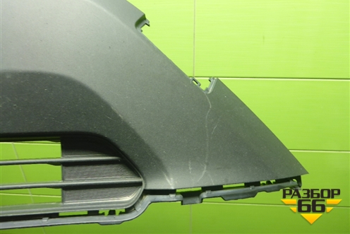 Решетка в передний бампер центральная (5311342110) для Toyota Rav-4 с 2018г (Рав 4)