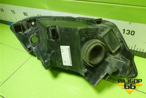 Фара левая (галоген) (6RU941016) для Volkswagen Polo (седан) с 2010г (Поло)