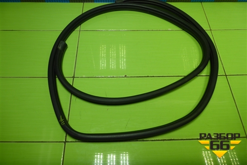 Уплотнитель двери передней правой для Hyundai Solaris с 2010-2016г (Солярис)