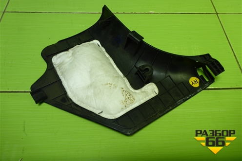 Накладка порога внутренняя переднего левого (передняя часть) (858231R000) для Hyundai Solaris с 2010-2016г (Солярис)