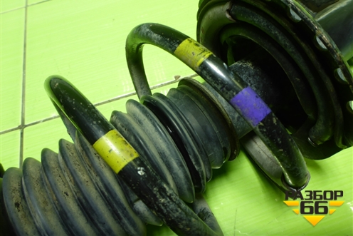 Амортизатор передний правый (546604L100) для Hyundai Solaris с 2010-2016г (Солярис)