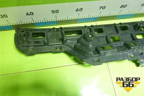 Кронштейн заднего бампера центральный (51127425449) для BMW X6 G06 с 2019г (Х6 Г06)