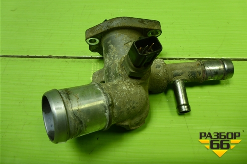 Фланец двигателя системы охлаждения (1.6л G4FC) для Hyundai Solaris с 2010-2016г (Солярис)