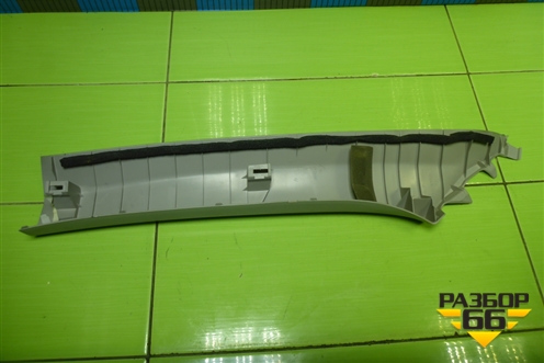 Обшивка стойки лобового стекла правая (6221042050) для Toyota Rav-4 с 2012-2019г (Рав 4)