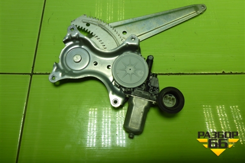 Стеклоподъёмник электрический задний левый для Toyota Rav-4 с 2012-2019г (Рав 4)