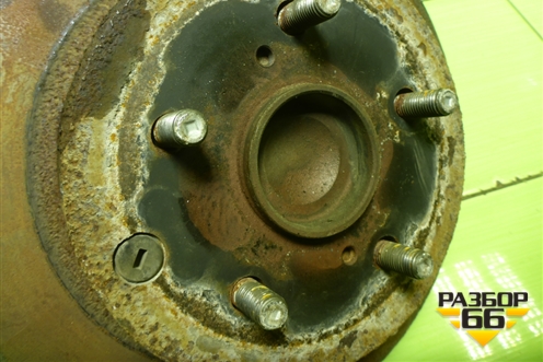 Кулак задний правый для Toyota Rav-4 с 2012-2019г (Рав 4)