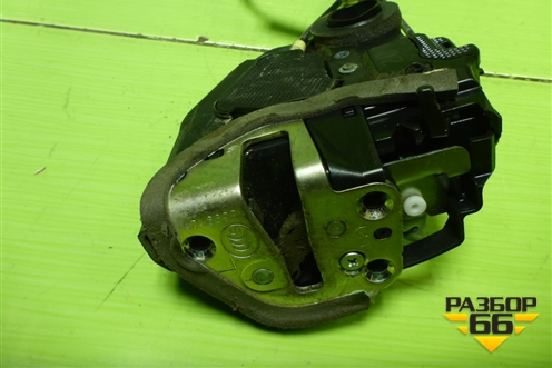 Замок двери задней левой для Toyota Rav-4 с 2012-2019г (Рав 4)