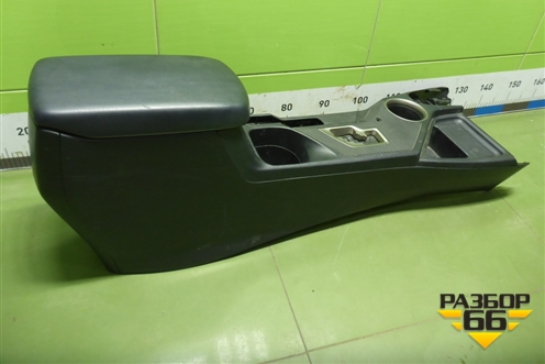 Подлокотник (5890142090) для Toyota Rav-4 с 2012-2019г (Рав 4)