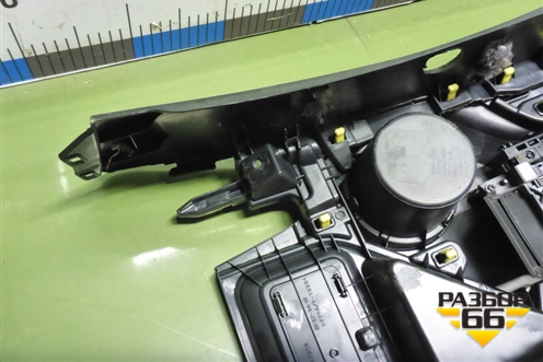 Подлокотник (5890142090) для Toyota Rav-4 с 2012-2019г (Рав 4)