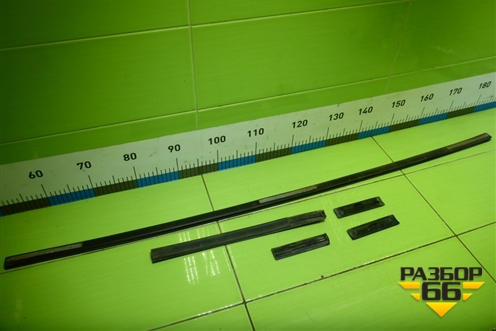 Молдинг крыши левый для Toyota Rav-4 с 2012-2019г (Рав 4)