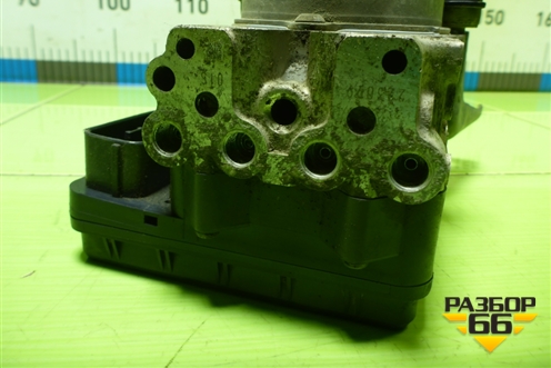 Блок ABS (4454042272) для Toyota Rav-4 с 2012-2019г (Рав 4)