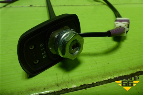 Антенна на крышу (8610142660) для Toyota Rav-4 с 2012-2019г (Рав 4)