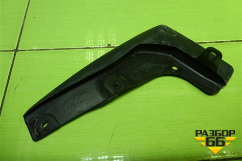 Брызговик передний правый (7662142110) для Toyota Rav-4 с 2012-2019г (Рав 4)