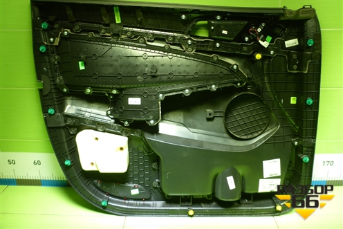 Обшивка двери передней правой под электрику (82340D7010) для Hyundai Tucson с 2015-2022г (Туксон)