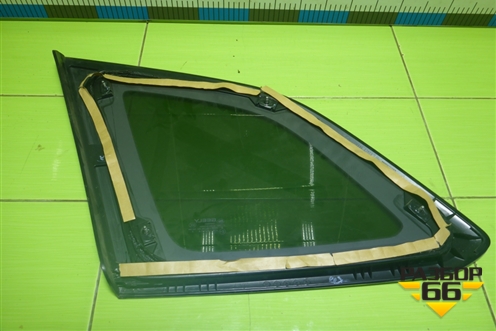 Стекло глухое правое (8889163523) для Geely Monjaro с 2021г (Монджаро)