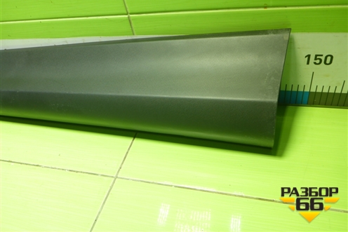 Накладка двери передней левой (KD5351RB1) для Mazda CX 5 с 2012-2016г (СХ5)
