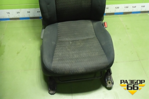 Сиденье переднее правое с AIR BAG (с подогревом) для Toyota Corolla (E15) с 2006-2013г (Королла 150)