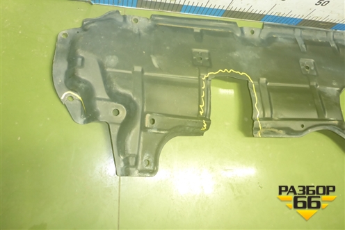 Пыльник двигателя центральный (5141042070) для Toyota Rav-4 с 2006-2013г (Рав 4)