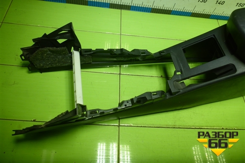 Подлокотник (5881142030) для Toyota Rav-4 с 2006-2013г (Рав 4)