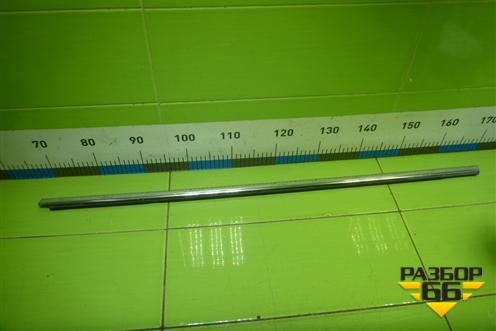 Накладка стекла заднего левого для Volkswagen Passat (B6) с 2005-2010г (Пассат Б6)